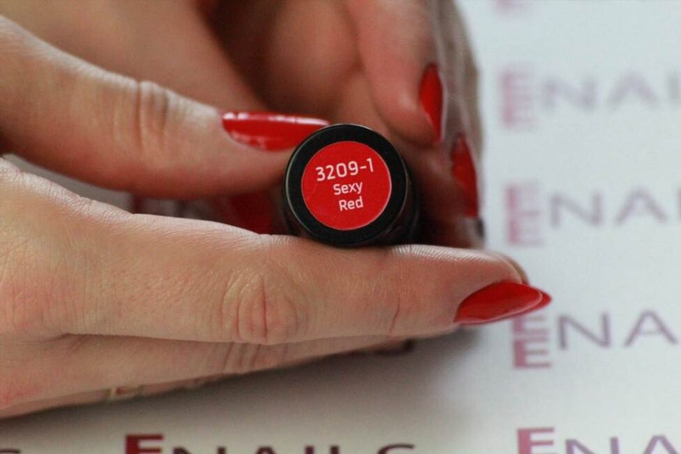 jak zrobic paznokcie ombre hybryda